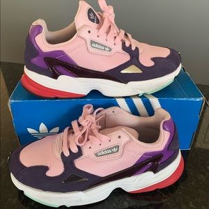 adidas Originals Women's Falcon Athletic Shoe Size 9.5